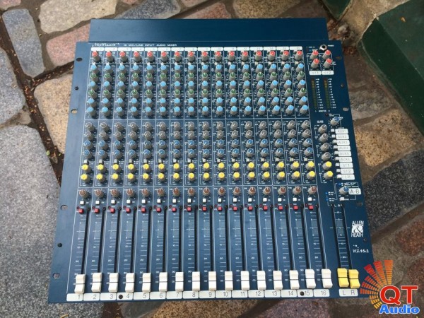 Mixer Allen & Heath Wizard 16.2