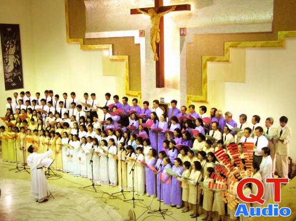 Đàn hát trong nhà thờ sao cho phù hợp