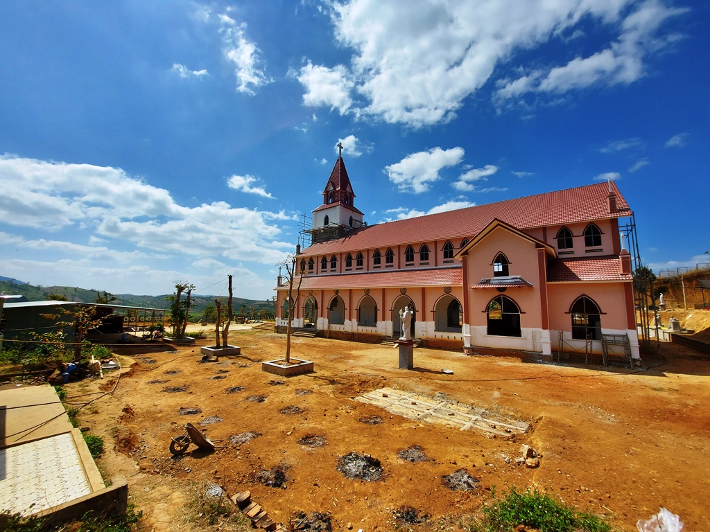 Âm thanh Nhà Thờ Đăk Kơ Đem - Giáo phận Kon Tum