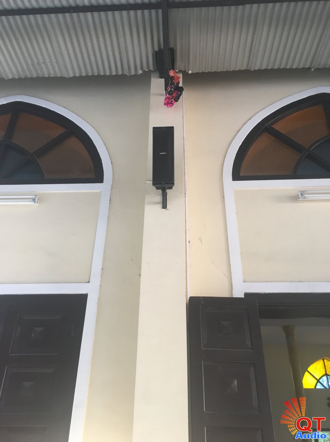 Loa bose nh&agrave; thờ